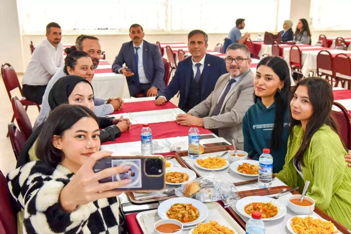 Yeni Öğrencilerle Tanışma Buluşması