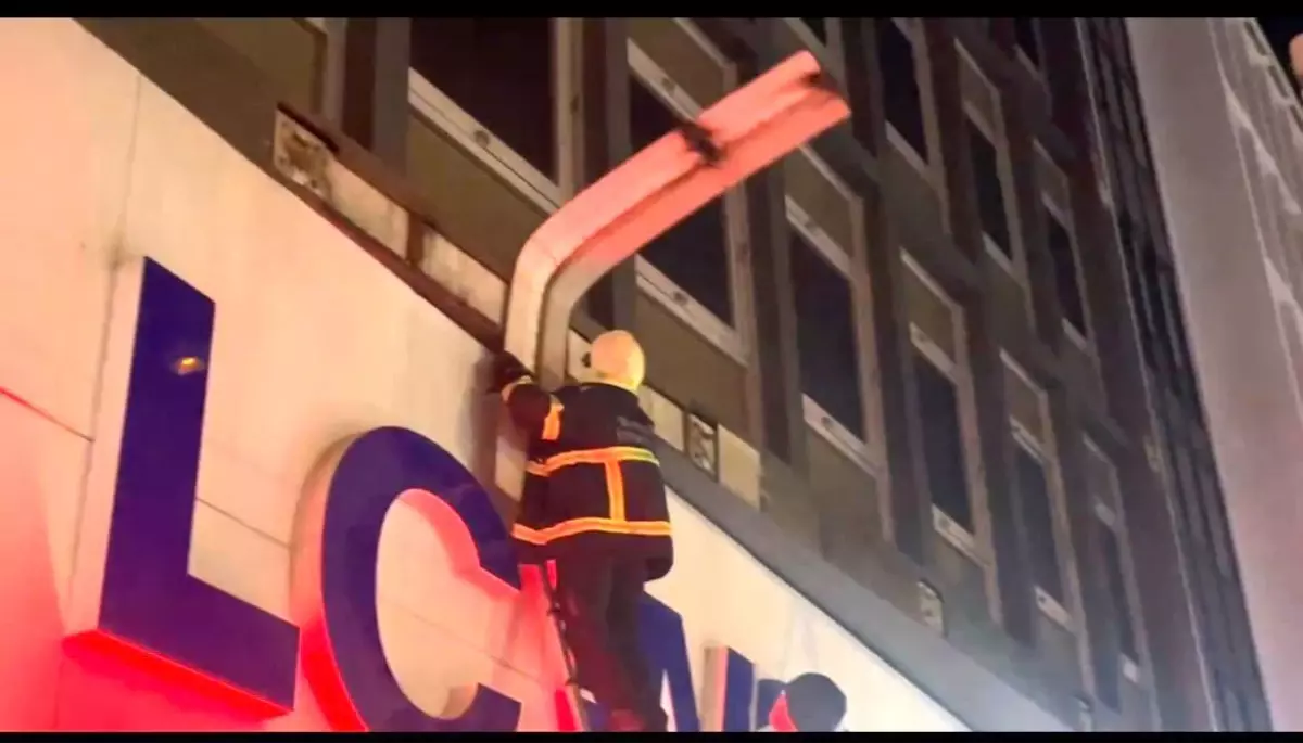 Bursa’da Fırtına Hayatı Olumsuz Etkiledi