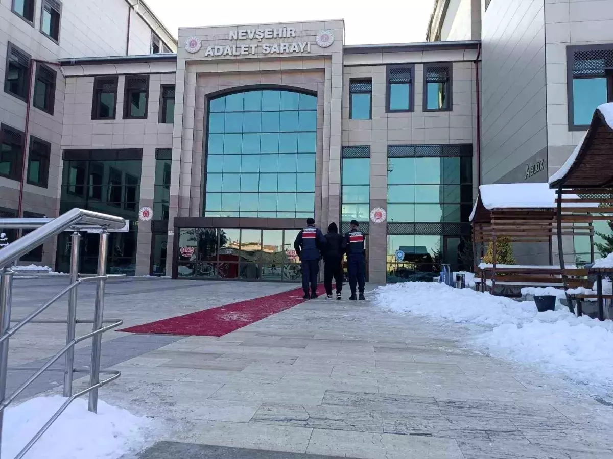 Nevşehir’de Uyuşturucu ve Silah Ele Geçirildi
