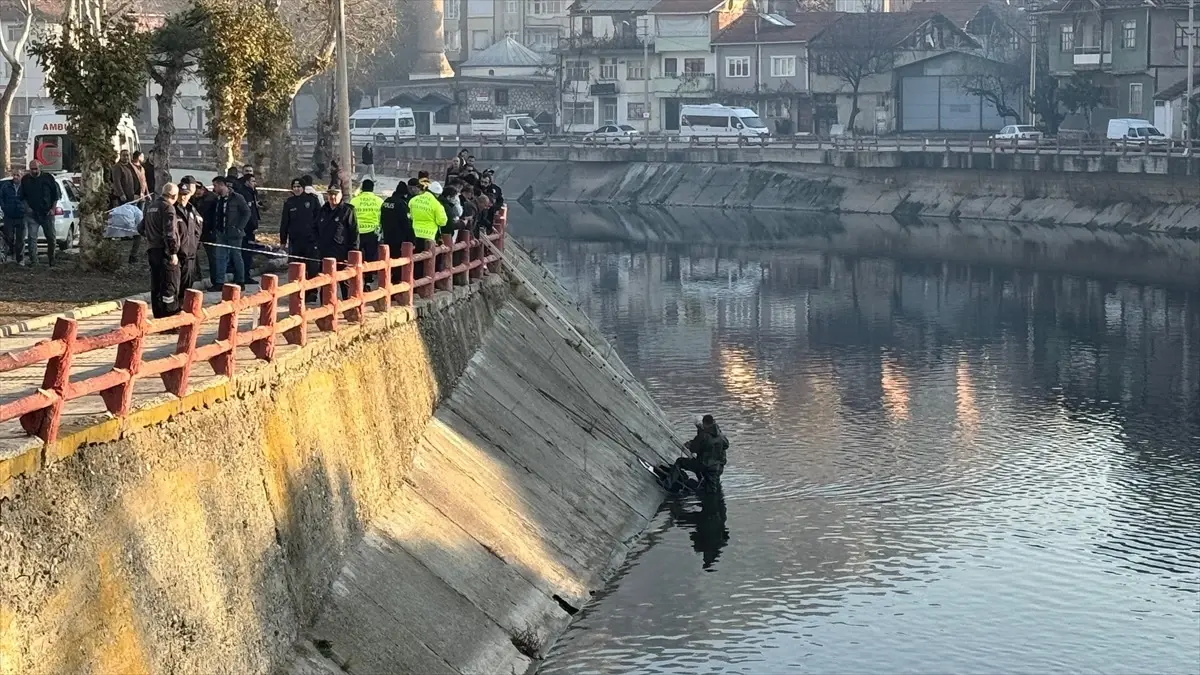 Turhal’da Yeşilırmak’ta Erkek Cesedi Bulundu