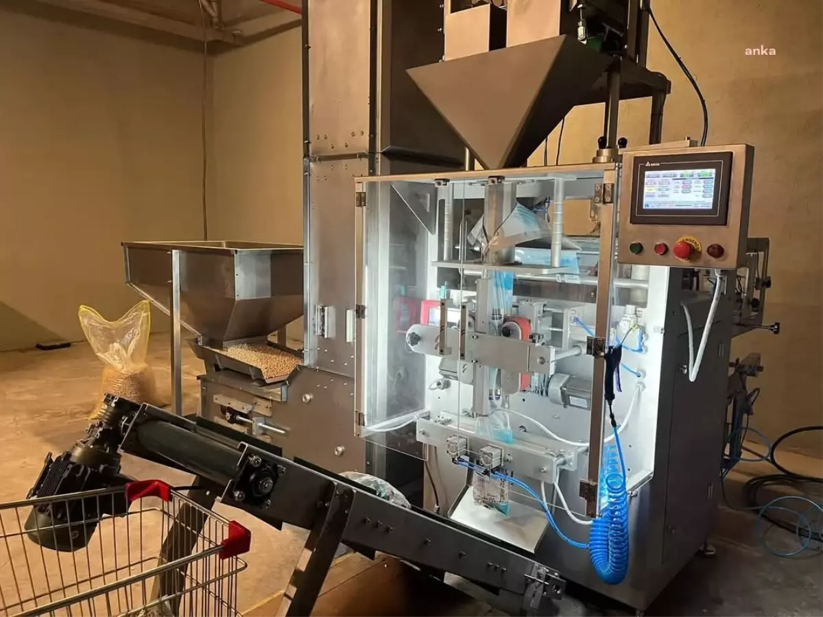 Bandırma Belediyesi Sosyal Market’e Yeni Paketleme Makinesi Kazandırdı