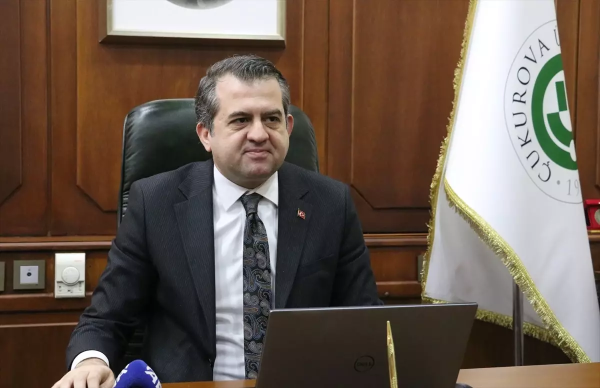 ÇÜ Rektörü ‘Yılın Kareleri’ Oylamasına Katıldı