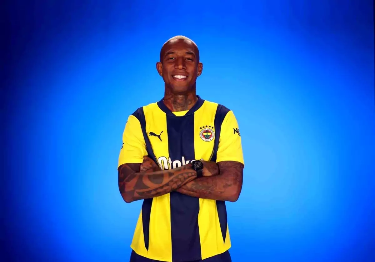 Talisca Fenerbahçe’de Mutlu