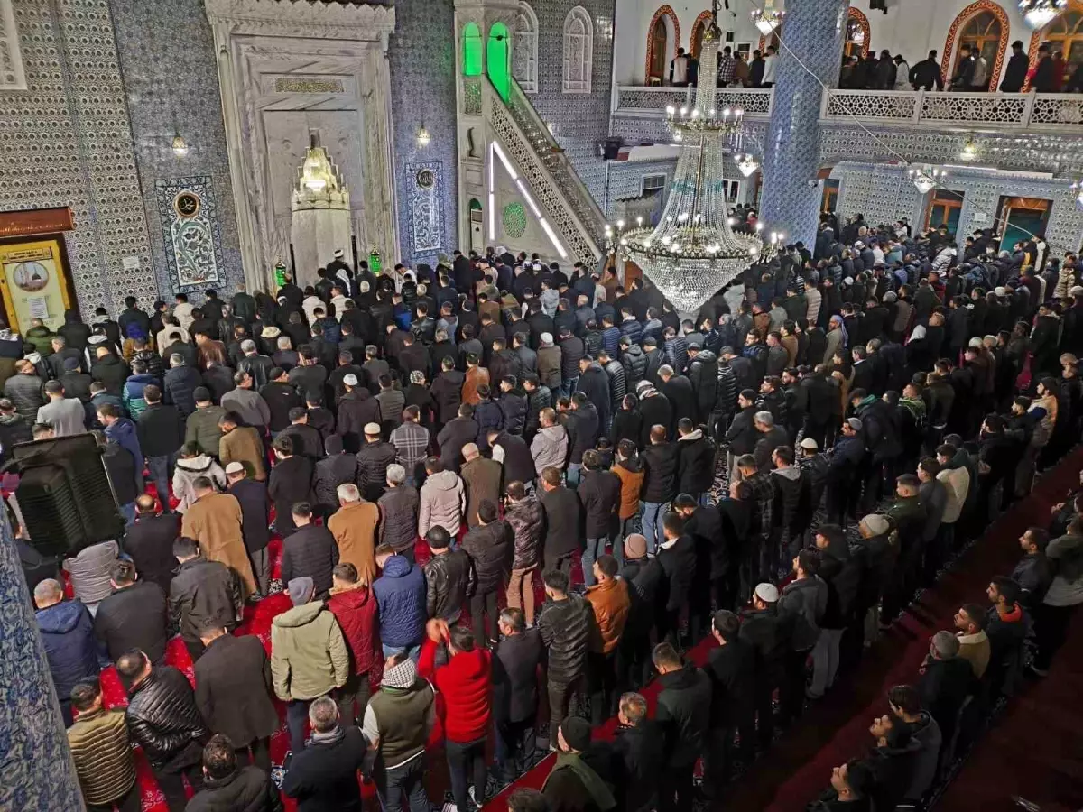Şanlıurfa’da Berat Kandili Coşkusu