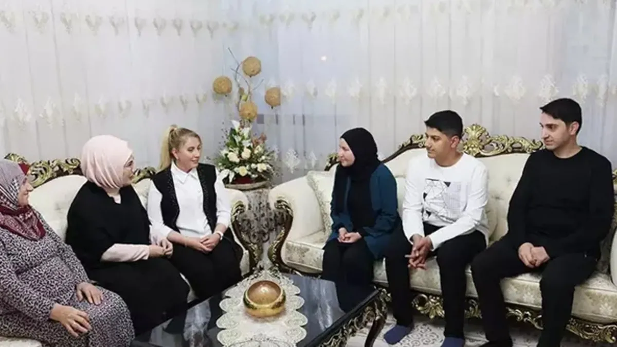 Emine ErdoğanVehibe Sayın’ın iftar sofrasına konuk oldu